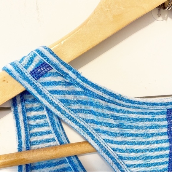 Vineyard Vines | Racer Back Performance Athletic Top, Blue Stripped Size xs - Picture 7 of 9